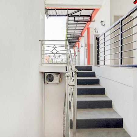 Lamongan Super Oyo 3702 Homestay Bougenville Syariah מראה חיצוני תמונה